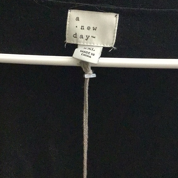 Sweater - Picture 4 of 5